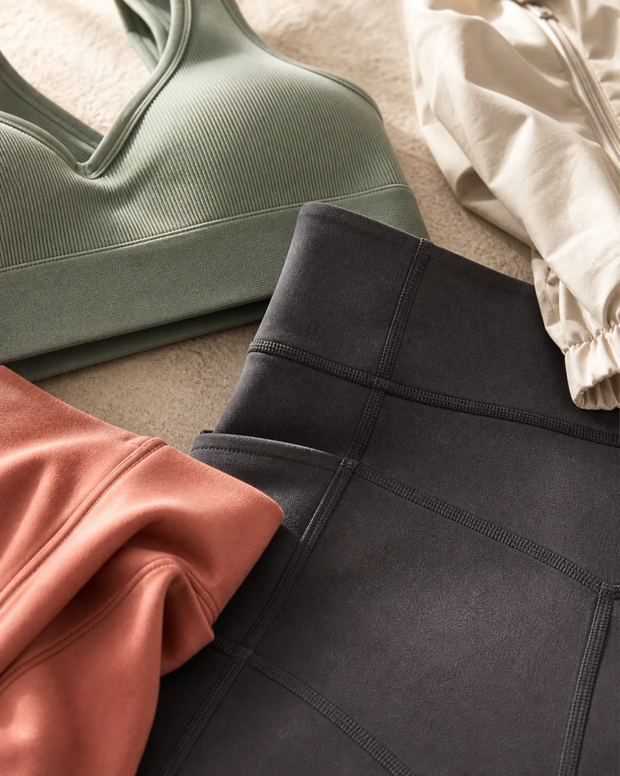 Veyora Fit activewear fabric texture, seams, and waistband details